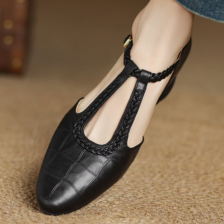 Carla - Classic Mary Janes