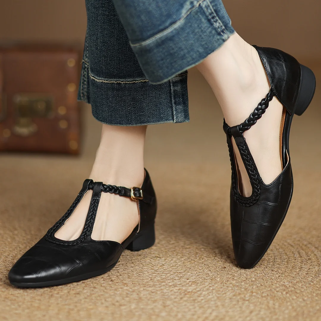 Carla - Classic Mary Janes