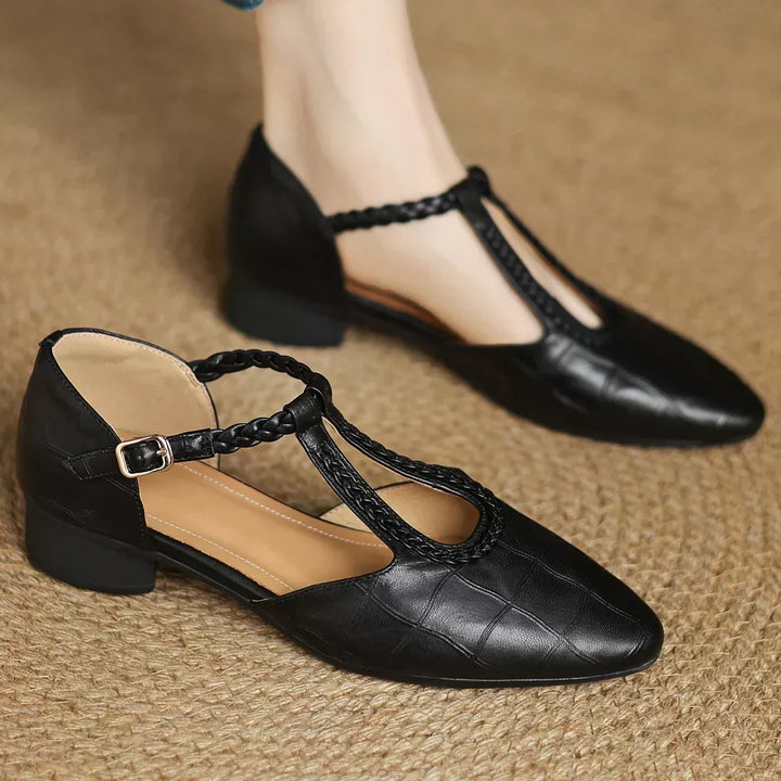 Carla - Classic Mary Janes