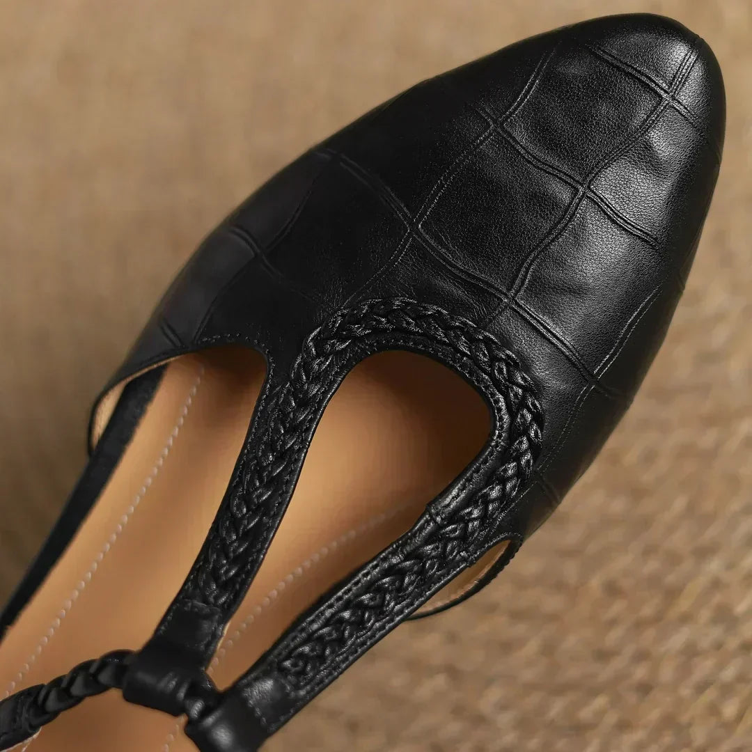 Carla - Classic Mary Janes