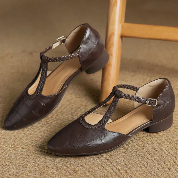 Carla - Classic Mary Janes
